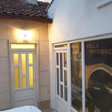 Central Riverside 4*