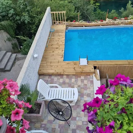 Central Riverside 4*