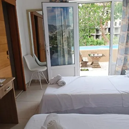 Hotell Central Riverside 4*