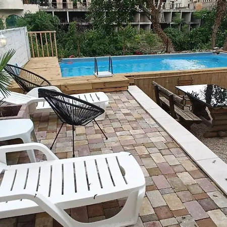 Villa Central Riverside *